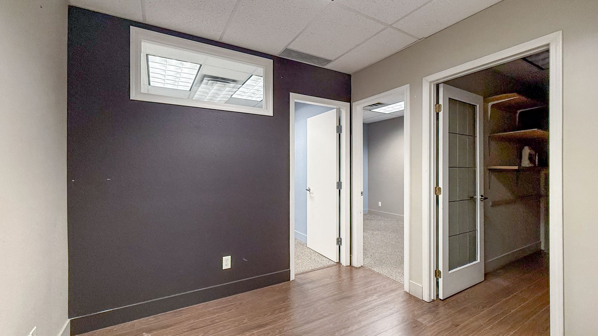 170 Rutland Rd N, Kelowna, BC for lease Interior Photo- Image 1 of 7