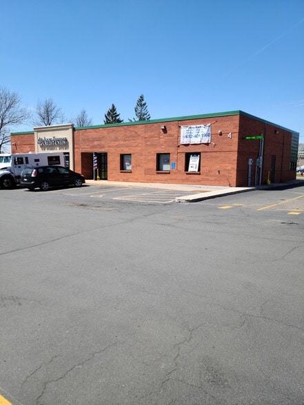 2-4 Pine Dr, Circle Pines, MN for lease - Building Photo - Image 3 of 14