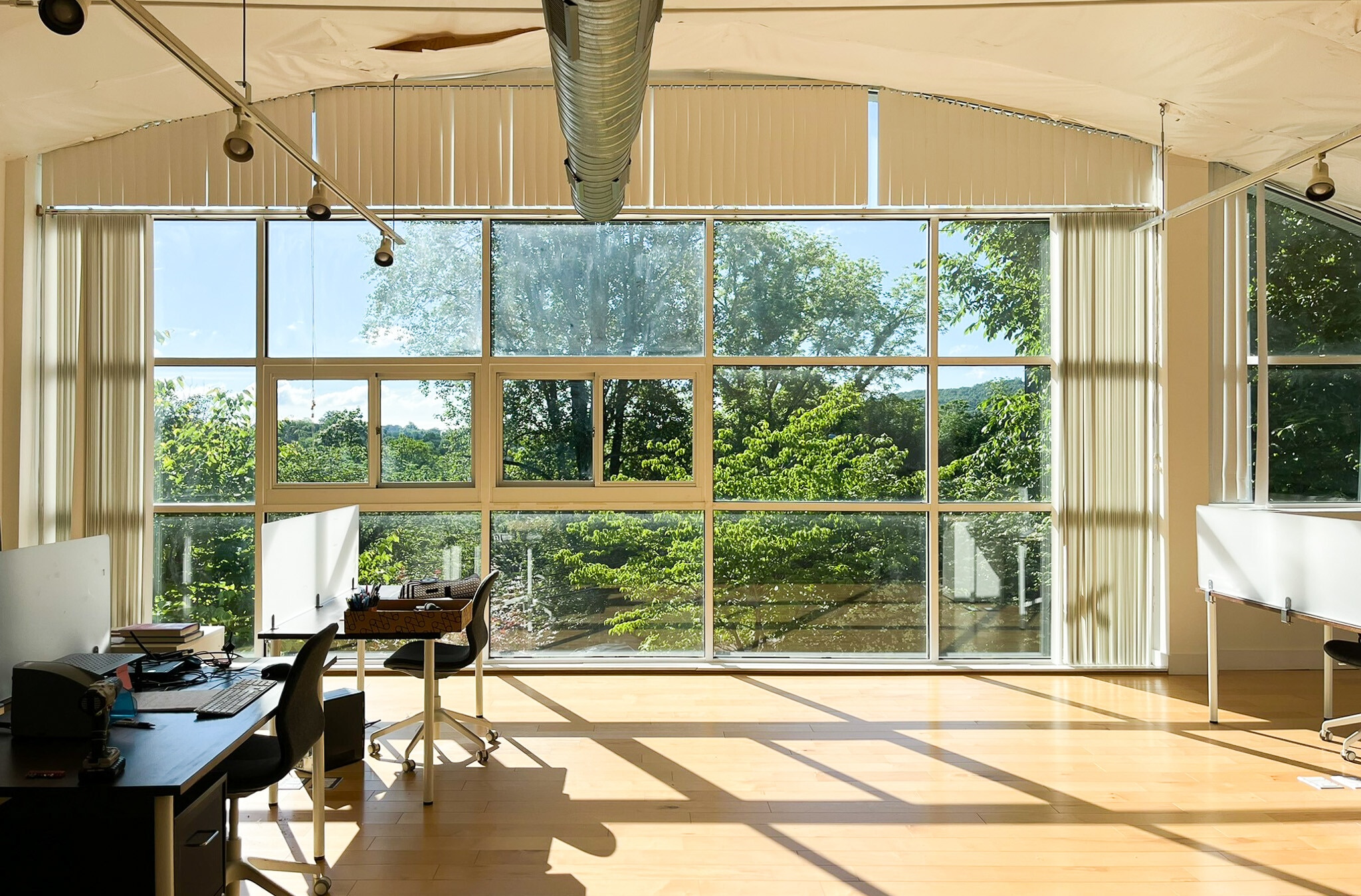1144 E Market St, Charlottesville, VA for lease Interior Photo- Image 1 of 14