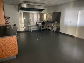 101 Wilson Way, Calera, AL for lease Interior Photo- Image 2 of 4