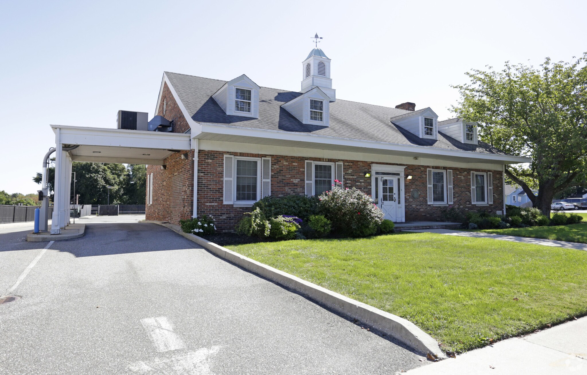 90 Main St, West Sayville, NY for sale Primary Photo- Image 1 of 1