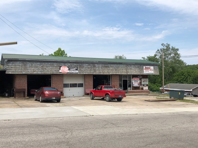 901 14th St, Bedford, IN for sale - Primary Photo - Image 1 of 1