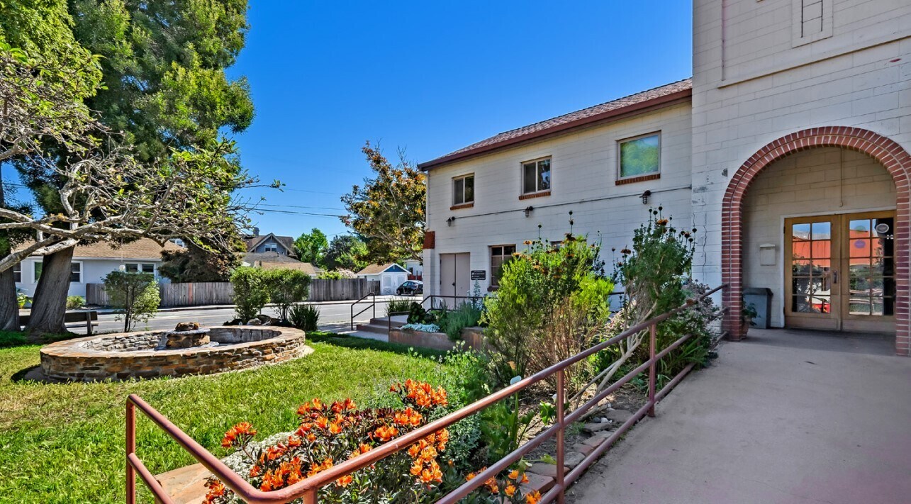 1307 Seabright Ave, Santa Cruz, CA 95062 Specialty for Sale