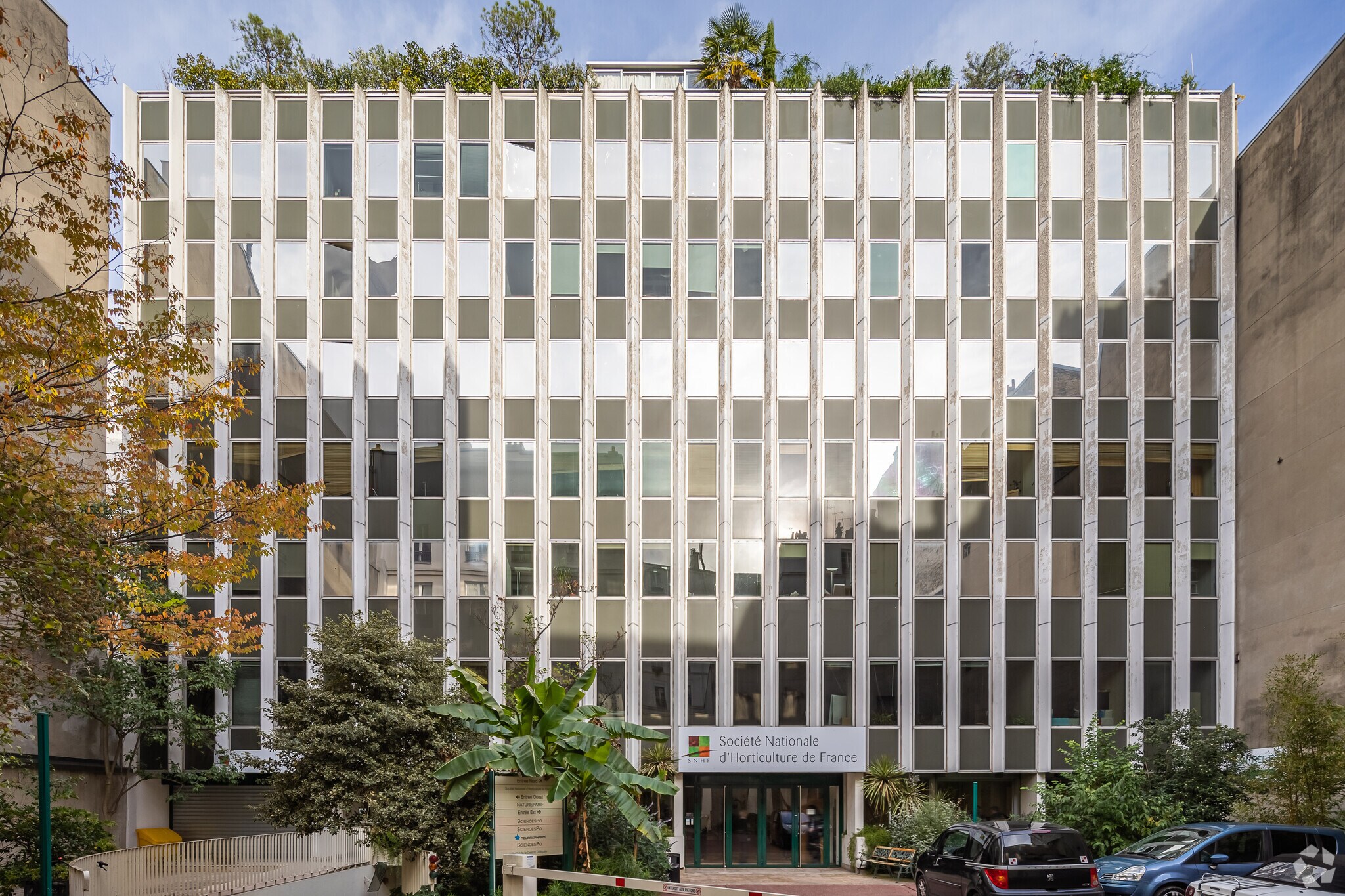 Office in Paris for lease Primary Photo- Image 1 of 3