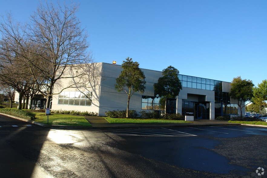 3071 Research Dr, Richmond, CA for lease - Building Photo - Image 2 of 2