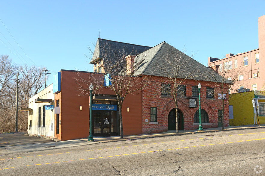 11 W Michigan Ave, Ypsilanti, MI for lease - Building Photo - Image 3 of 6