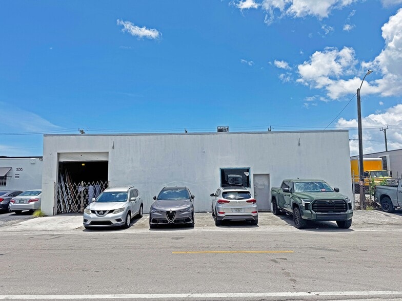 1050 E 24th St, Hialeah, FL for sale - Building Photo - Image 2 of 8