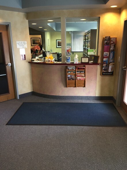 4007 W Court St, Flint, MI for sale - Building Photo - Image 1 of 1