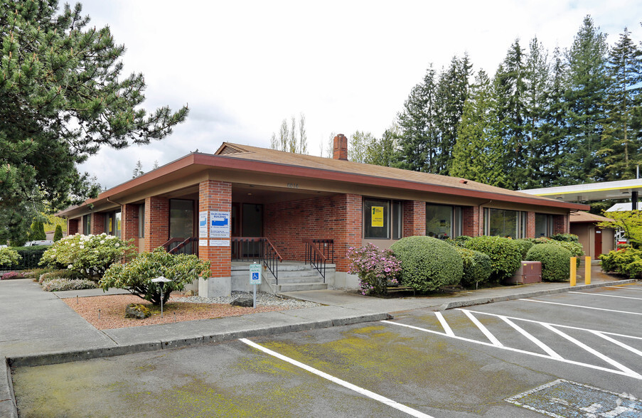 6016-6026 204th St SW, Lynnwood, WA for lease - Primary Photo - Image 1 of 10