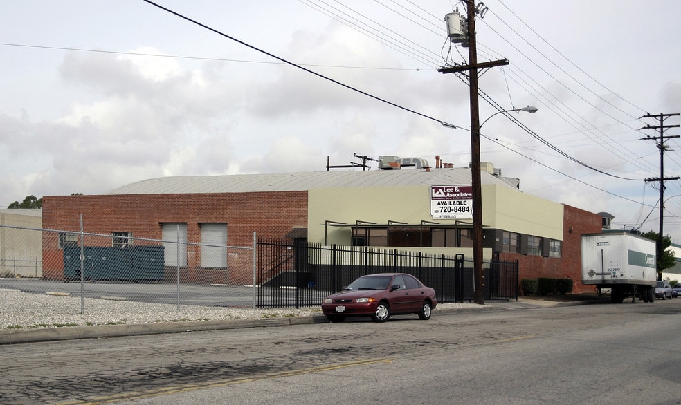 2165 Yates Ave, Commerce, CA for lease - Building Photo - Image 3 of 5