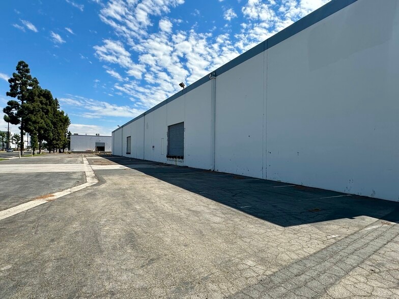 16000 Heron Ave, La Mirada, CA for lease - Building Photo - Image 2 of 6