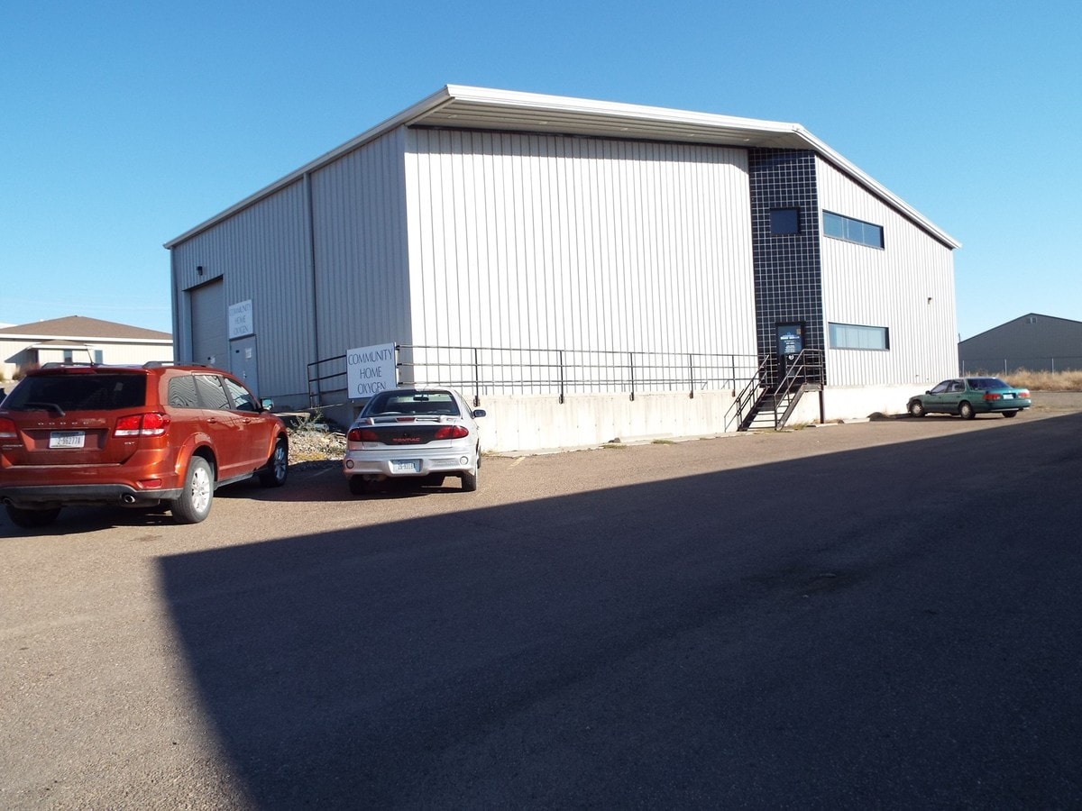 2617 17th St, Black Eagle, MT 59414