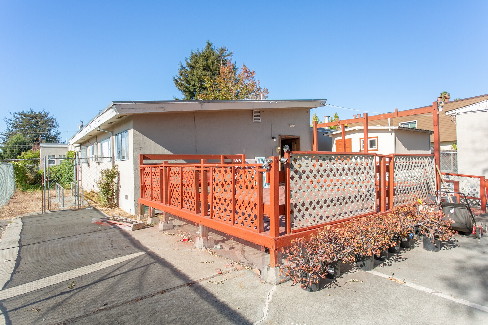 20524 Wisteria St, Castro Valley, CA 94546 Wisteria Care Center