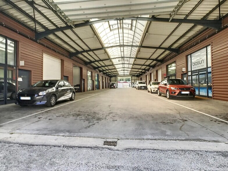 3 Route Du Dôme, Chaponost for sale - Lobby - Image 3 of 11