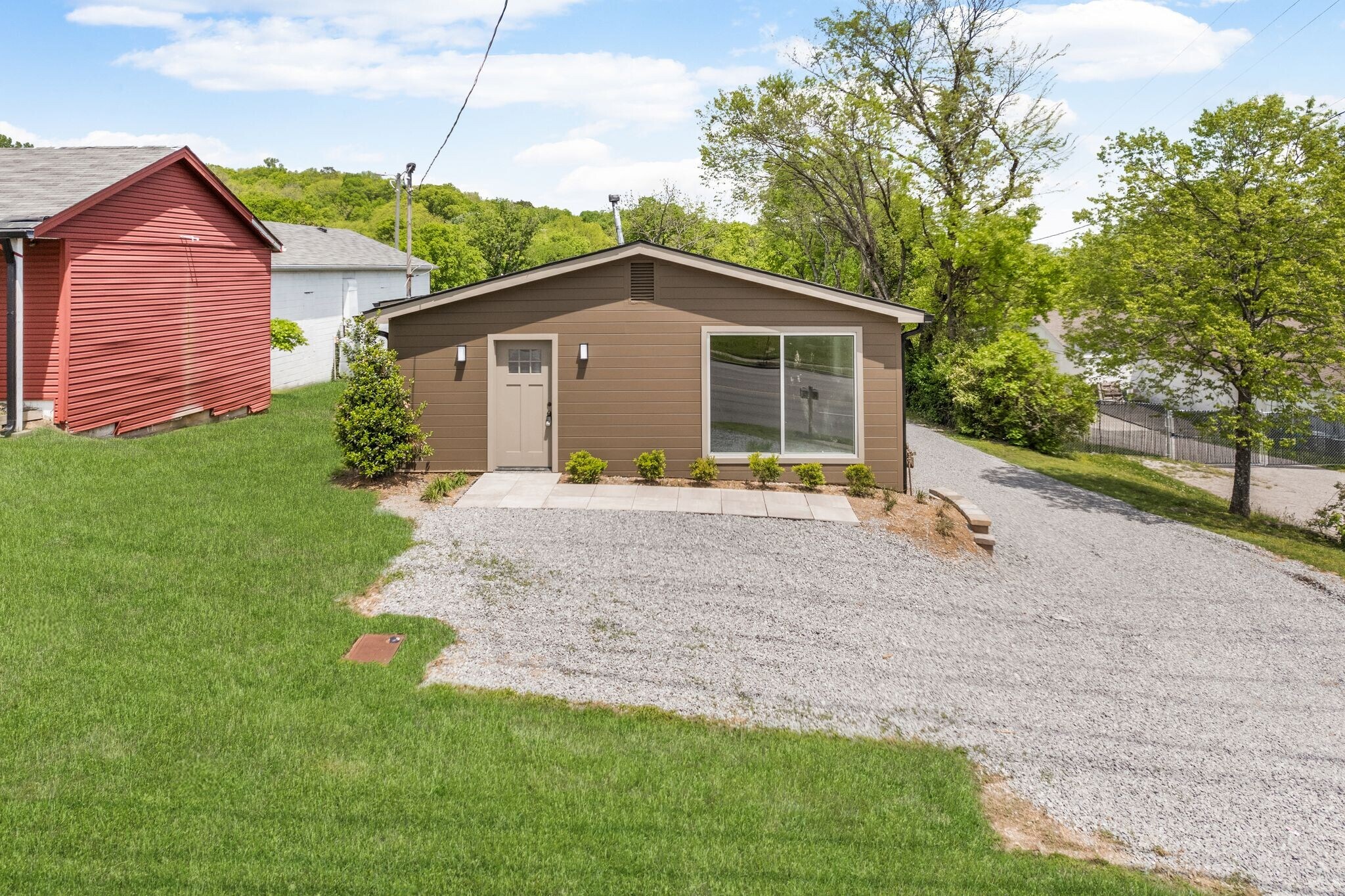 709 Hart Ln, Nashville, TN for lease Building Photo- Image 1 of 27