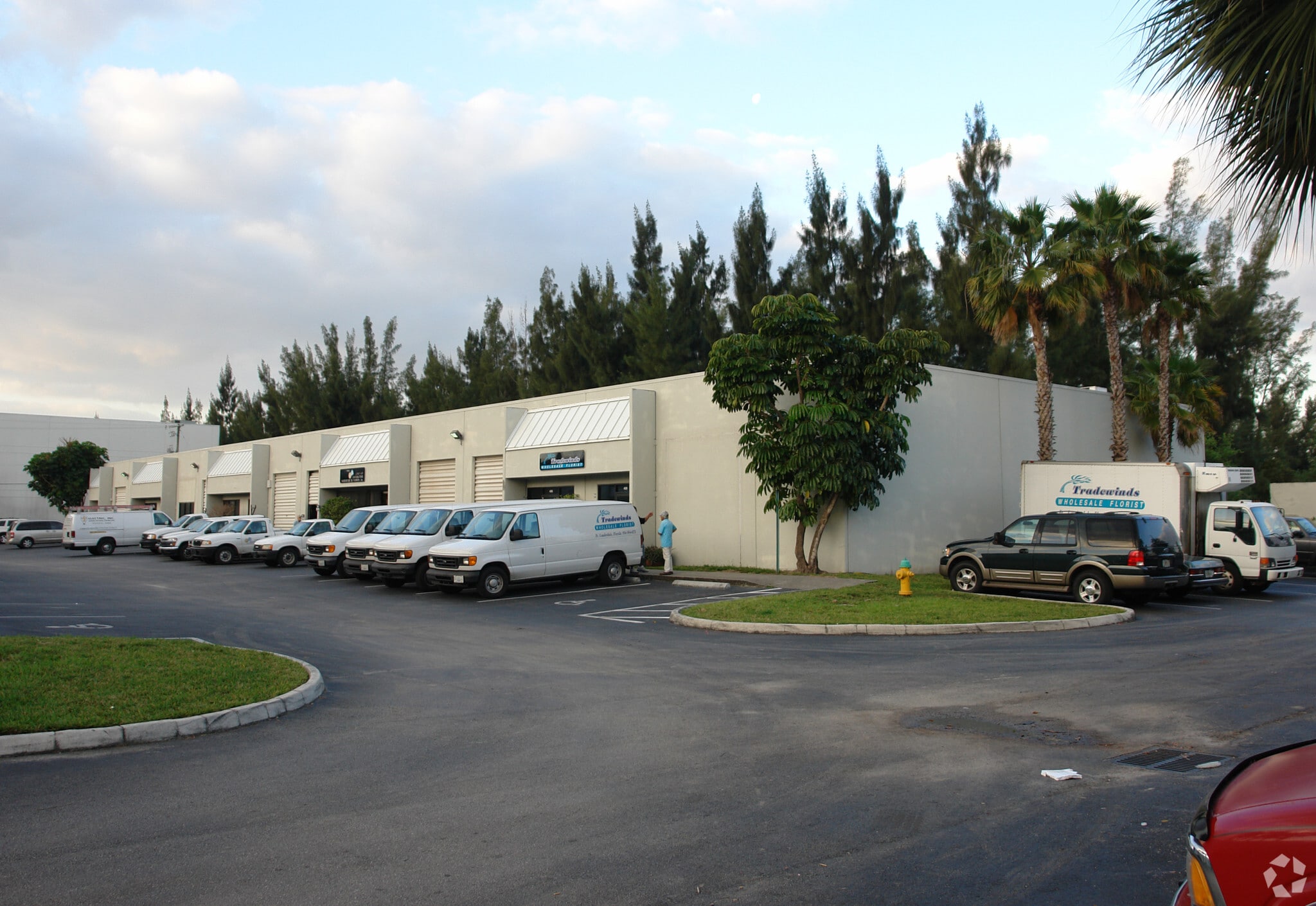 3731 SW 47th Ave, Davie, FL for lease Primary Photo- Image 1 of 2
