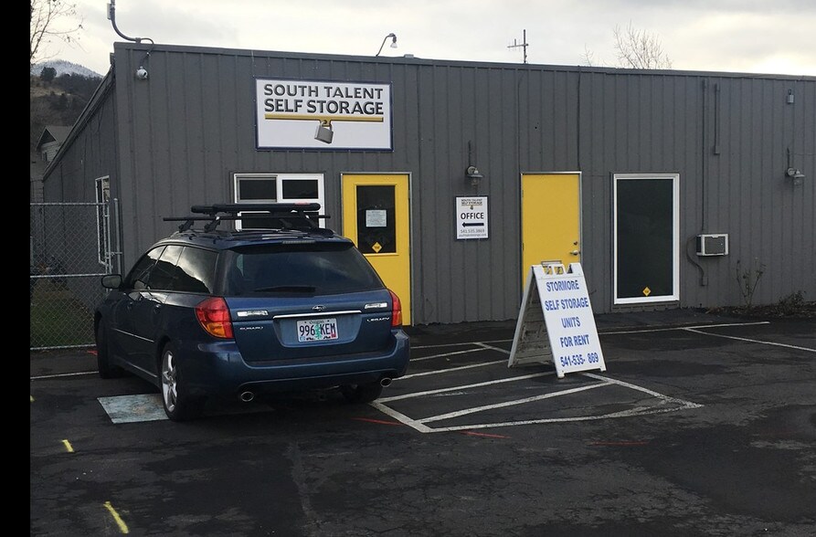 1200 S Pacific Hwy, Talent, OR 97540