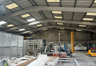 13 Credenda Rd, West Bromwich for lease Interior Photo- Image 1 of 4