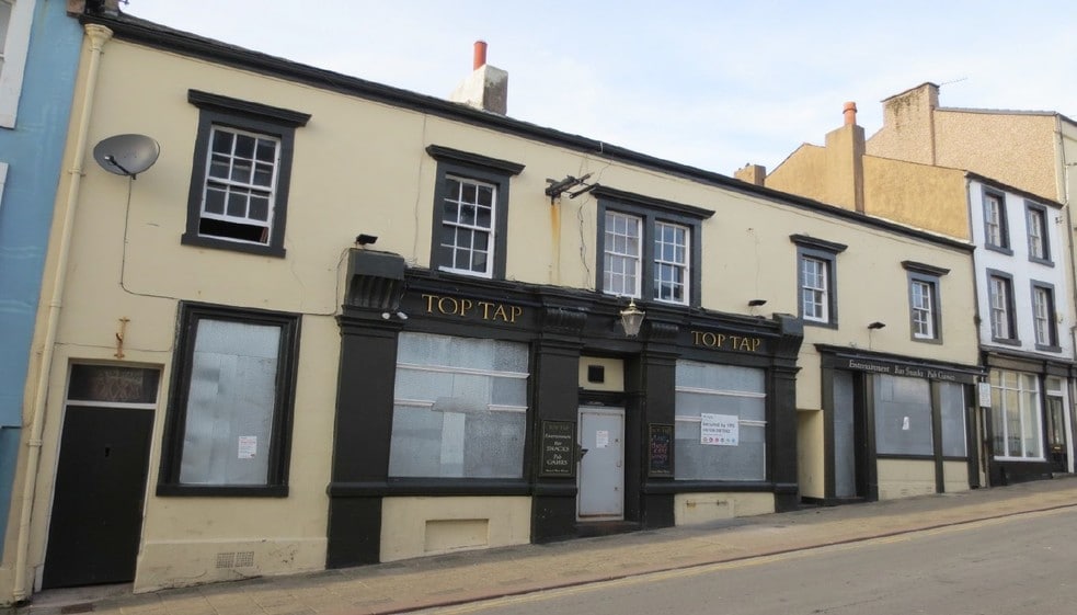 66 High St, Maryport for sale - Primary Photo - Image 1 of 1