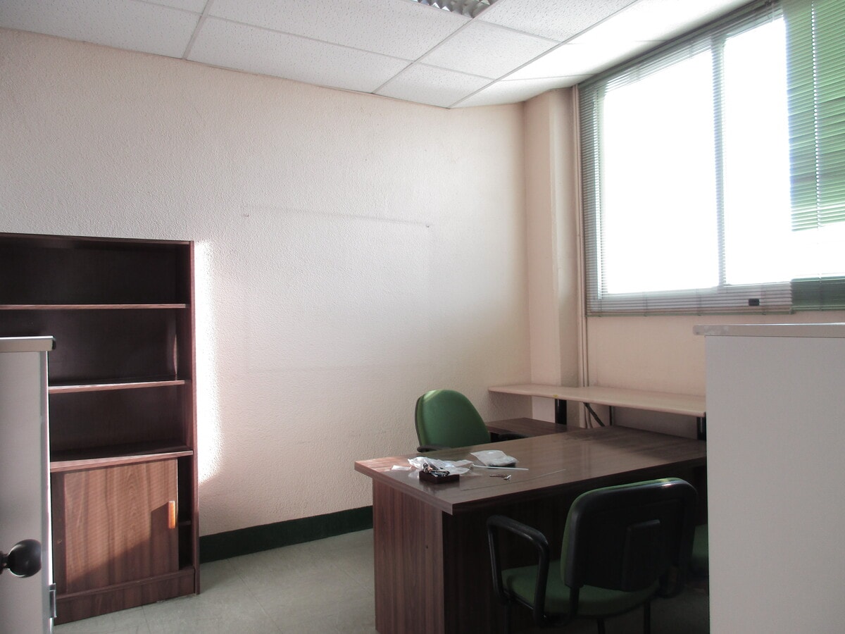 Calle de Gamonal, 5, Madrid, MAD 28031 -  -  - Interior Photo - Image 2 of 7