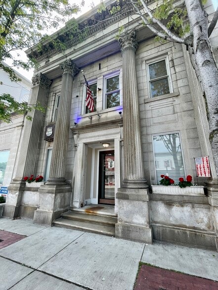 129 S Union St, Spencerport, NY for lease - Building Photo - Image 1 of 2