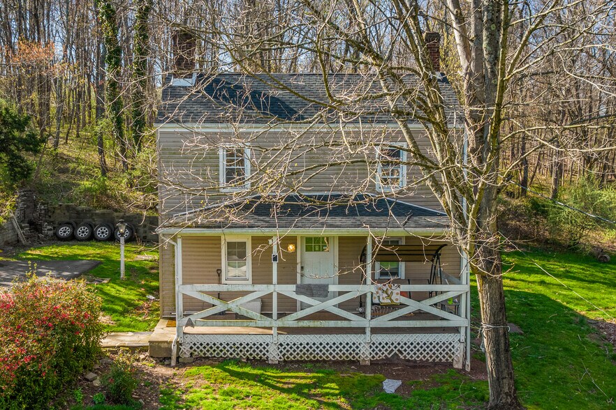 810 Amwell Rd, Hillsborough, NJ 08844 810 Amwell Road, Hillsborough