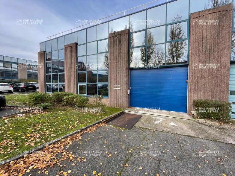 Flex in Villiers-sur-Marne for lease - Building Photo - Image 1 of 12