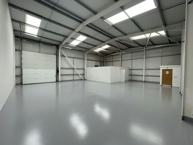 Lythalls Ln, Coventry for lease - Interior Photo - Image 2 of 2