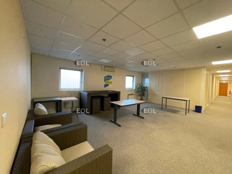 Office in Claye-Souilly for lease - Interior Photo - Image 3 of 4