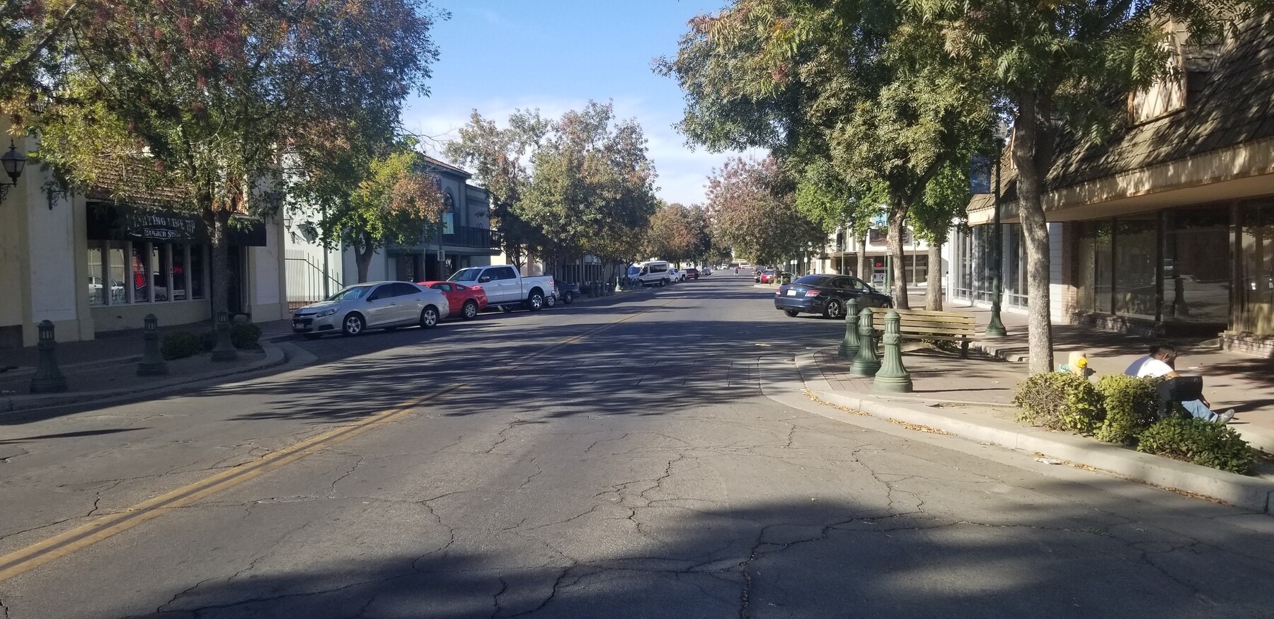 141 N K St, Tulare, CA 93274