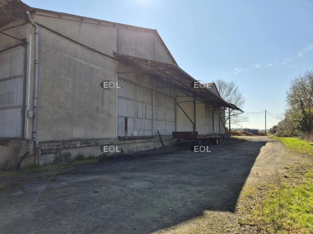 Industrial in Écouflant for sale Building Photo- Image 1 of 5