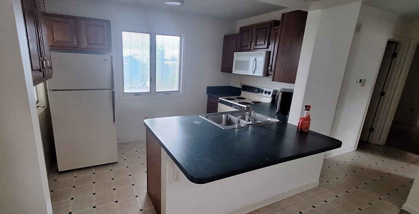 10 Prospect St, Enola, PA for lease Interior Photo- Image 1 of 5