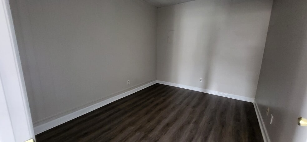 2300 N Pine St, Lumberton, NC for lease - Building Photo - Image 2 of 16