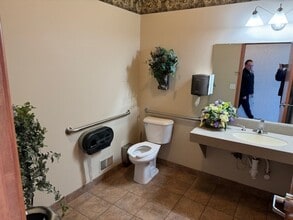 8187 Rhode Dr, Shelby Township, MI for lease Interior Photo- Image 2 of 6