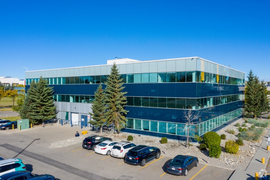 3553 31st St NW, Calgary, AB for lease - Building Photo - Image 2 of 5