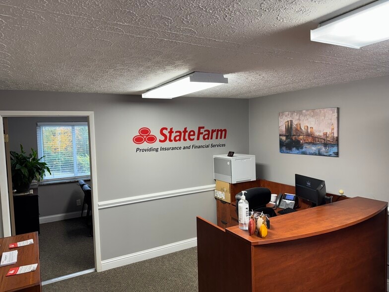 5643 Cheviot Rd, Cincinnati, OH for lease - Building Photo - Image 2 of 12