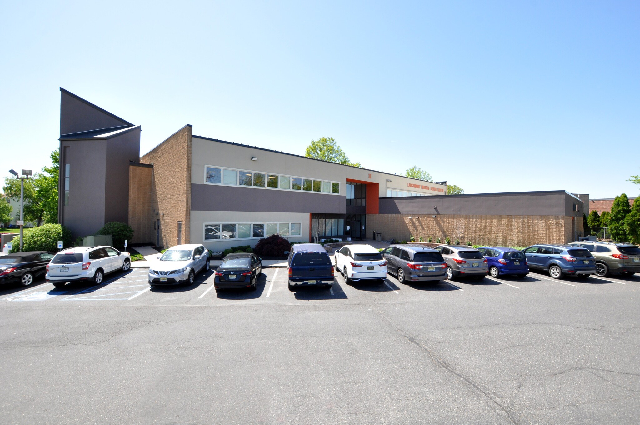 210 Ark Rd, Mount Laurel, NJ for lease Primary Photo- Image 1 of 5