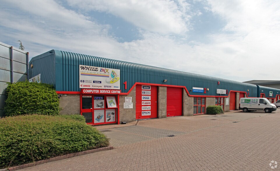 Winchester Rd, Basingstoke, HAM RG22 4AU Industrial for Lease