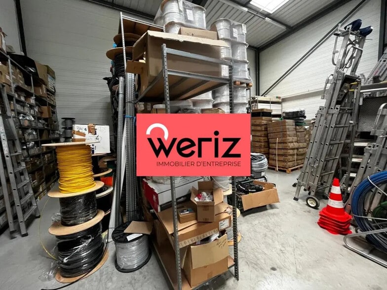 Office in Rousset for lease - Interior Photo - Image 1 of 8