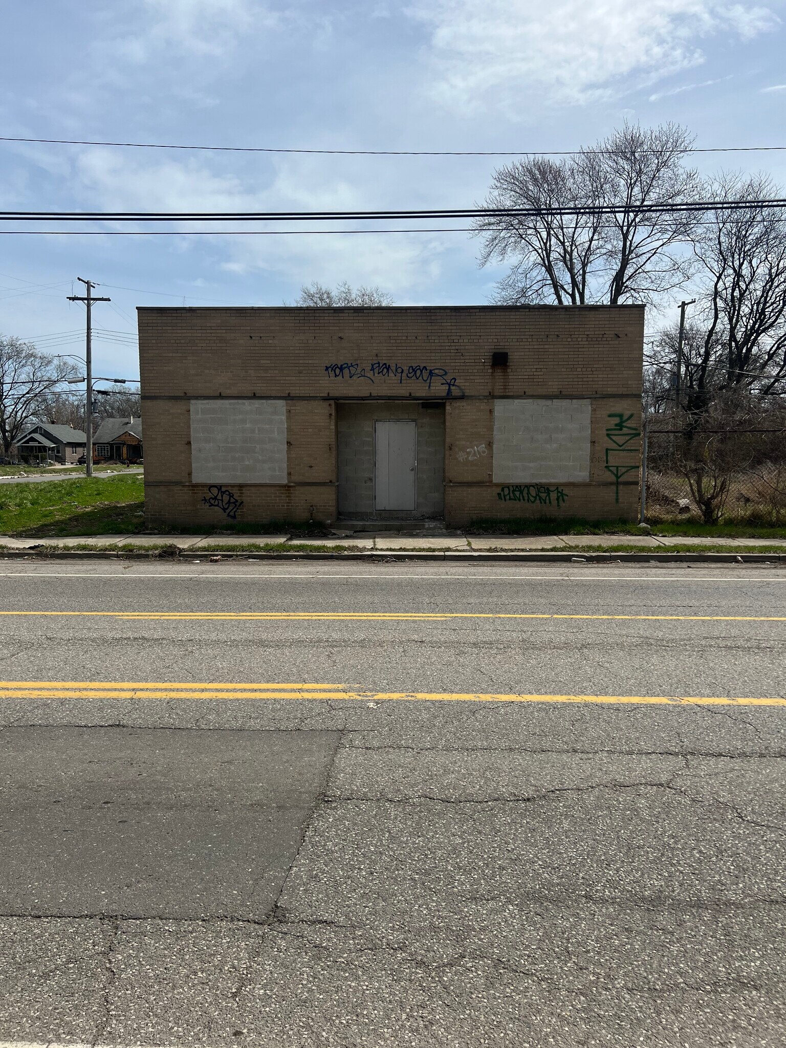 14008 Meyers Rd, Detroit, MI for sale Primary Photo- Image 1 of 27