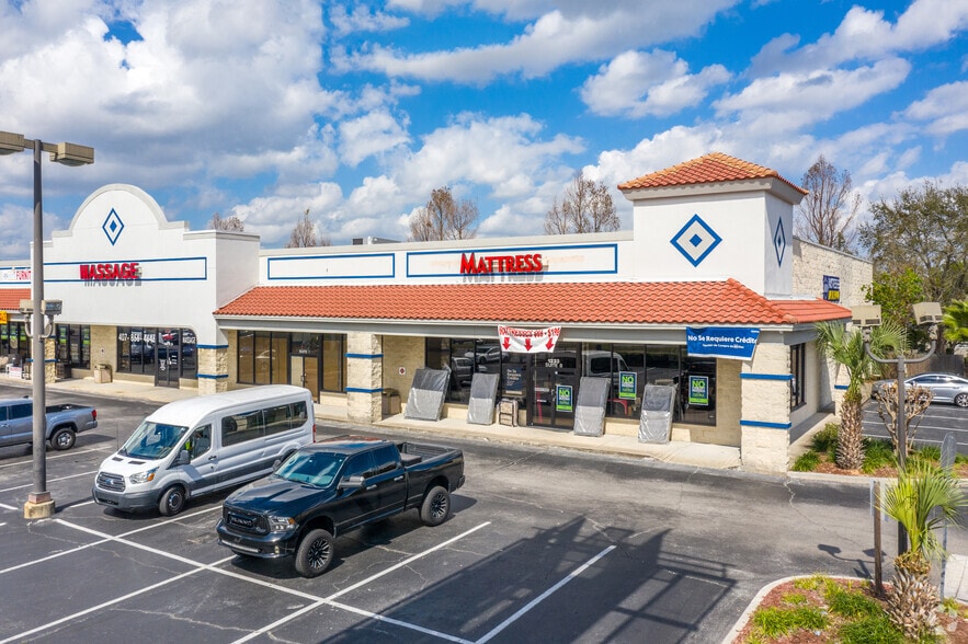 1233 W Sand Lake Rd, Orlando, FL for lease - Building Photo - Image 1 of 6