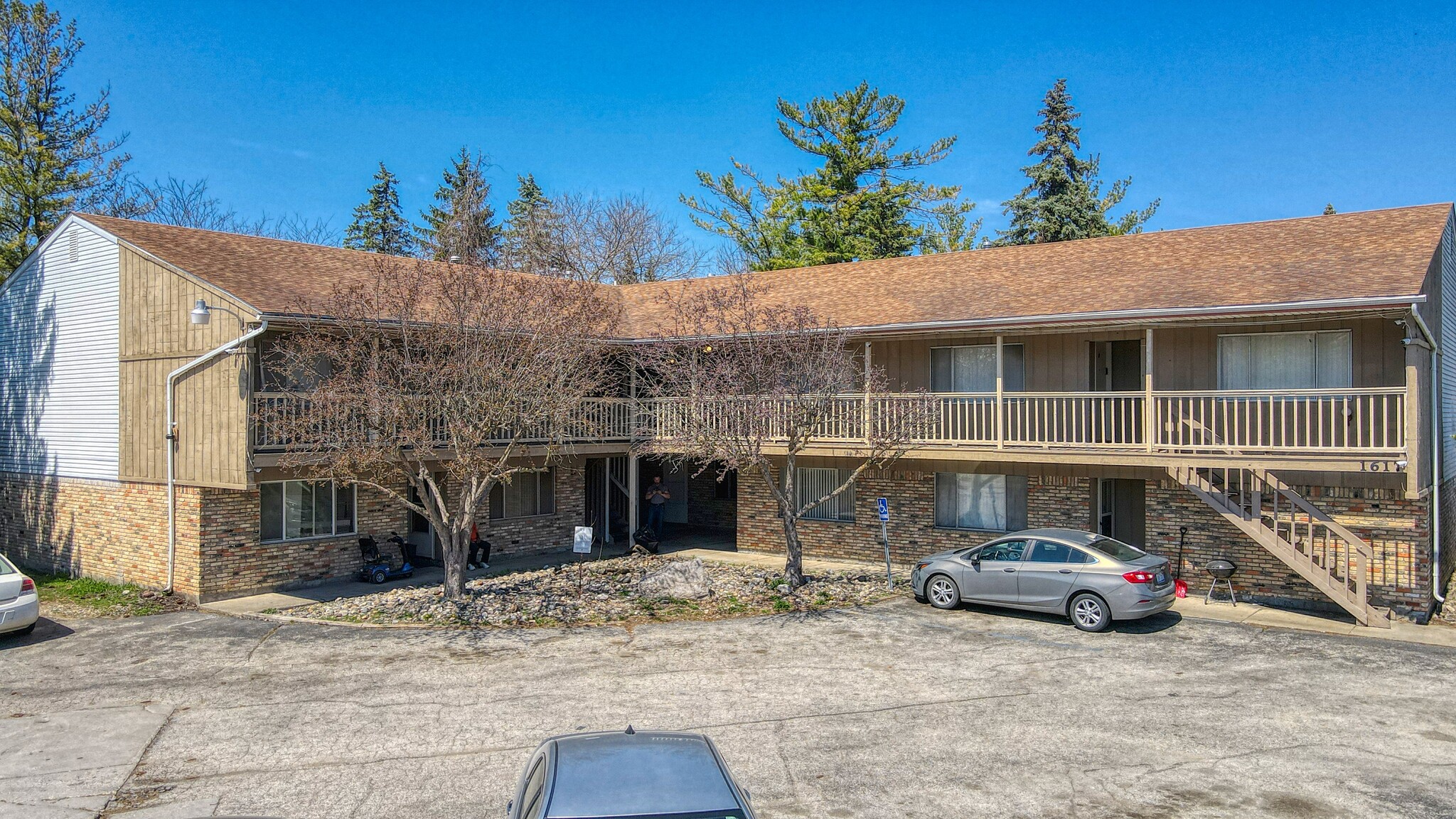 1617 N Mason St, Saginaw, MI for sale Building Photo- Image 1 of 1