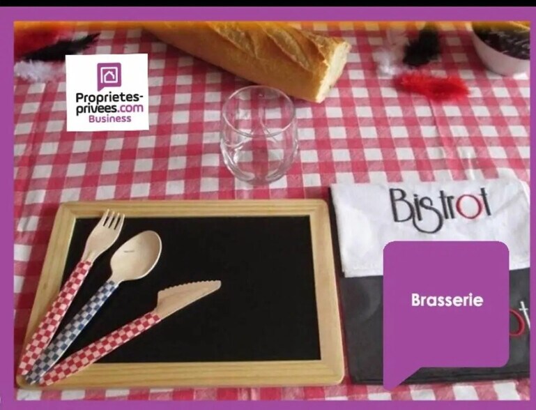 Retail in Versailles for lease - Building Photo - Image 3 of 5