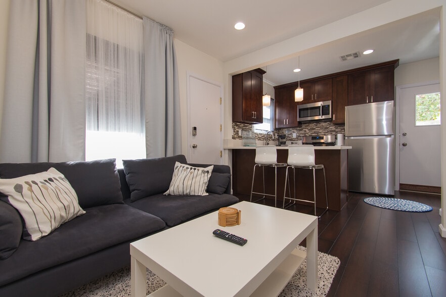 239 W Hillcrest Blvd, Inglewood, CA for sale - Building Photo - Image 3 of 72