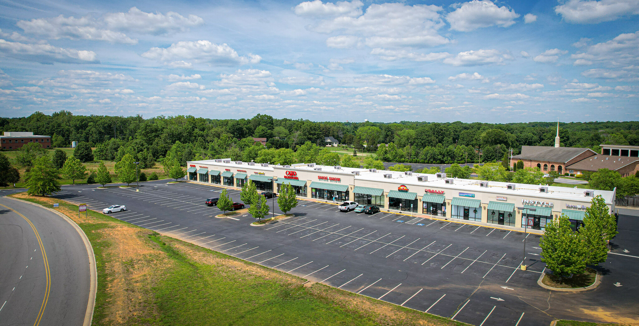 660 S Pierce St, Eden, NC for lease Building Photo- Image 1 of 5