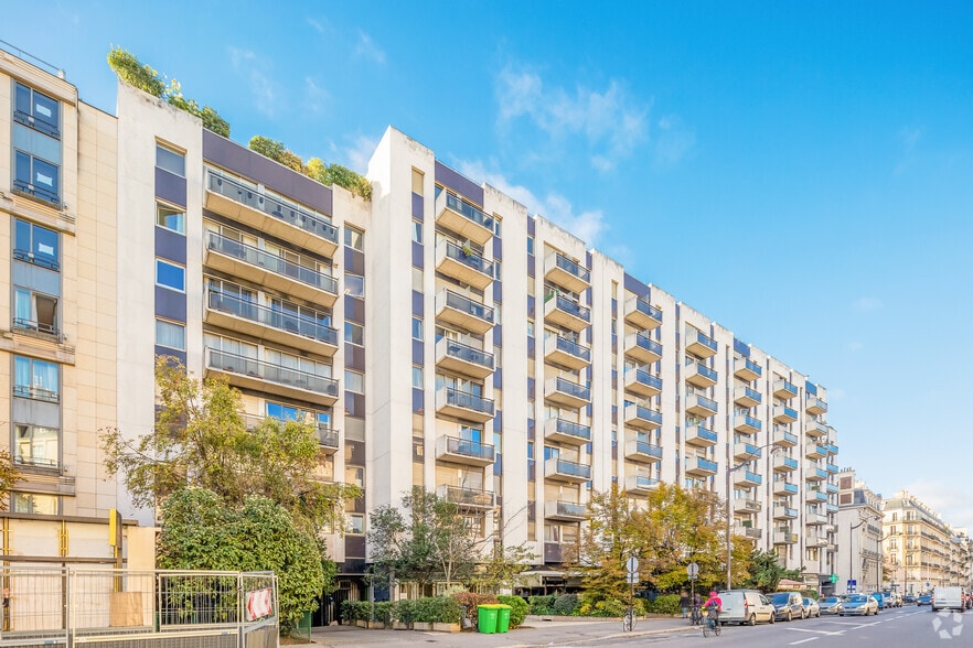 Office in 59-65 Rue De Courcelles, Paris for lease - Primary Photo - Image 1 of 3