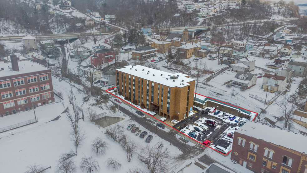 125 Ravine St, Mingo Junction, OH for sale - Building Photo - Image 1 of 1