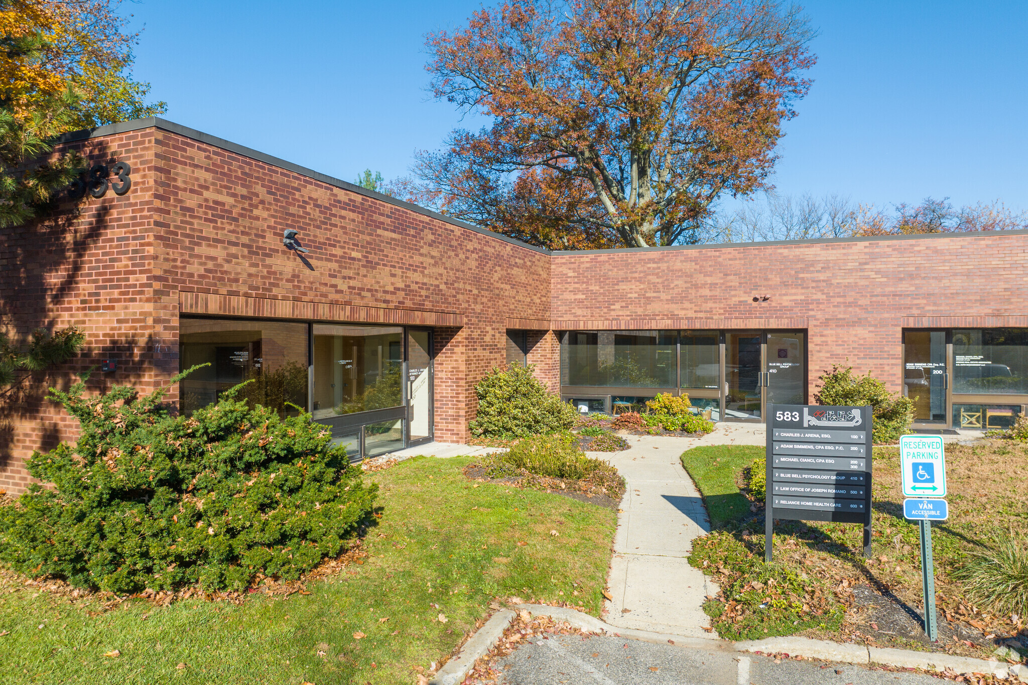 583-595 Skippack Pike, Blue Bell, PA for lease Building Photo- Image 1 of 20