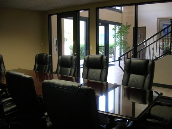 302 N Houston Ave, Humble, TX for lease - Interior Photo - Image 3 of 8