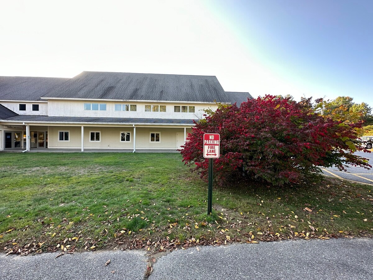 36 King St, Littleton, MA 01460